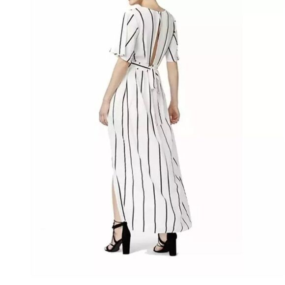 Crystal Doll junior's white and black striped romper size 3 - Picture 2 of 13